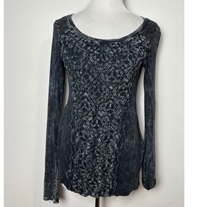 T-Party Womens Long Sleeve Mineral Wash Crochet Lace Knit Top Small Boho Grunge